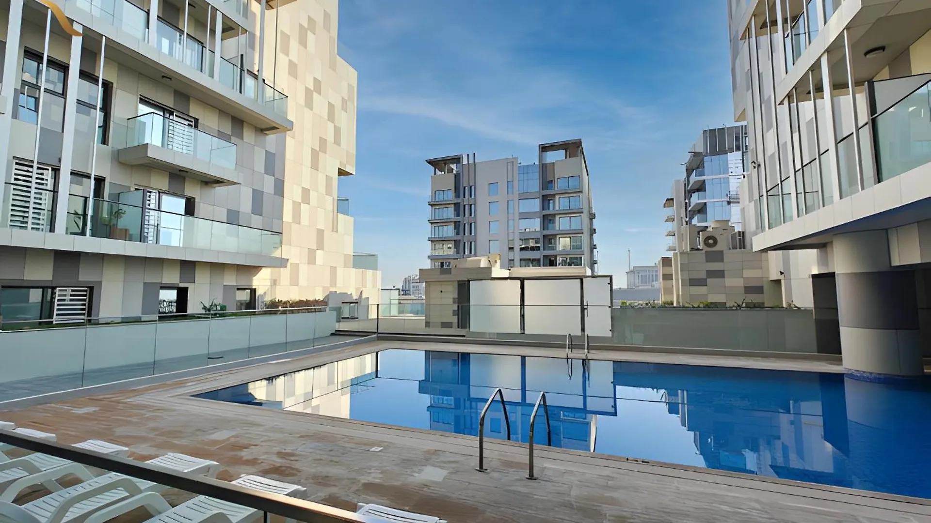 Amber Glow 2Br Apartment Al Raha Abu Dhabi United Arab Emirates