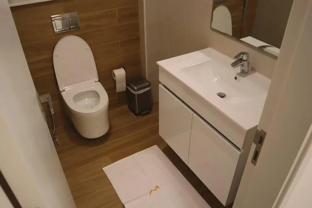 Amber Glow 2Br Apartment Al Raha Abu Dhabi 0*,  United Arab Emirates